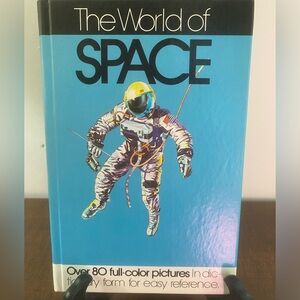 The World Of Space 1972 Over 80 Full-color Pictures Vintage Book -Astronautics